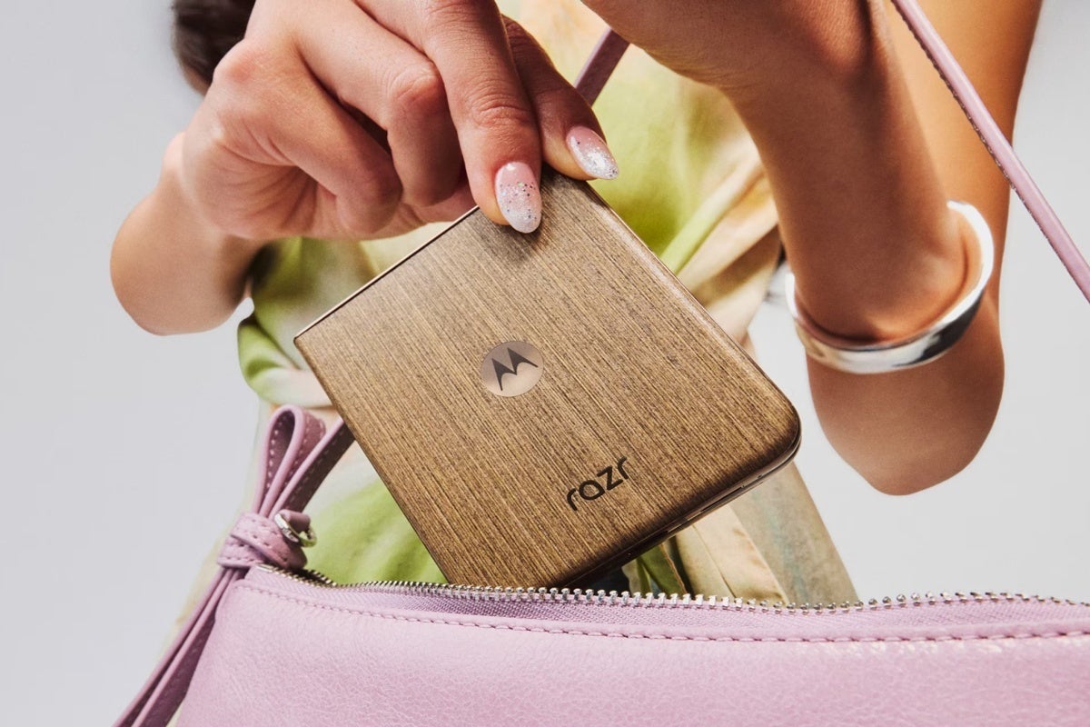 Official Motorola Razr Ultra (2026) image in Pantone Cocoa color