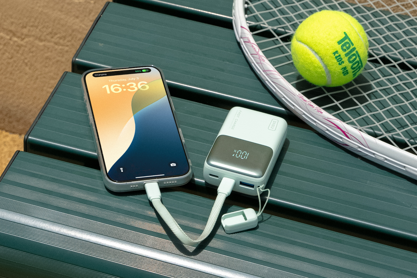 Useful anywhere | Image by Iniu - Iniu Pocket Rocket P50: macaron size, dual battery capacity