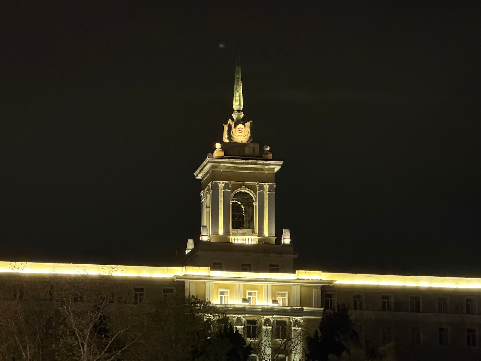 iPhone 17 Pro - Sony Xperia 1 VIII vs iPhone 17 Pro: Sample Photos Comparison