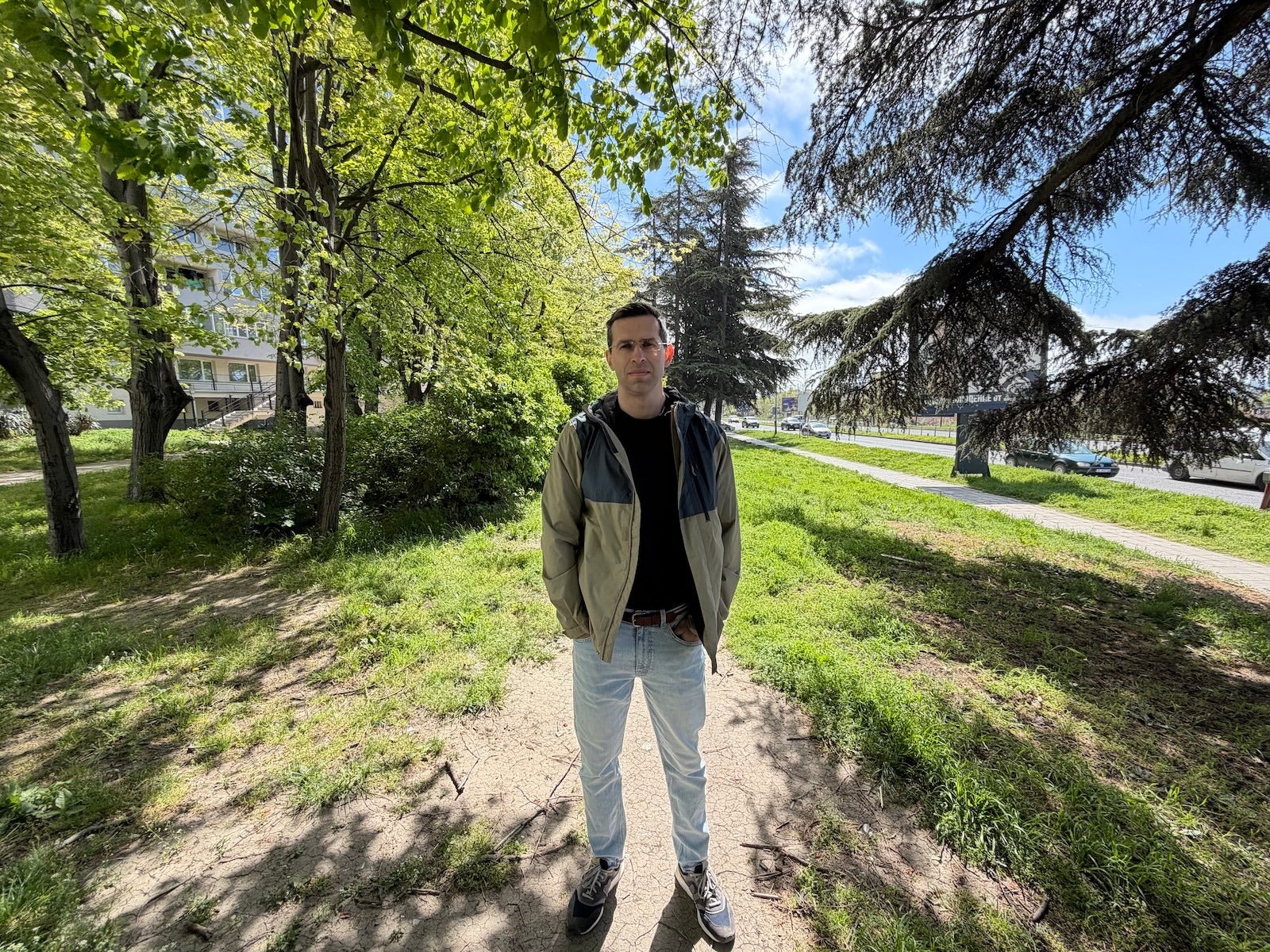 iPhone 17 Pro - Sony Xperia 1 VIII vs iPhone 17 Pro: Sample Photos Comparison
