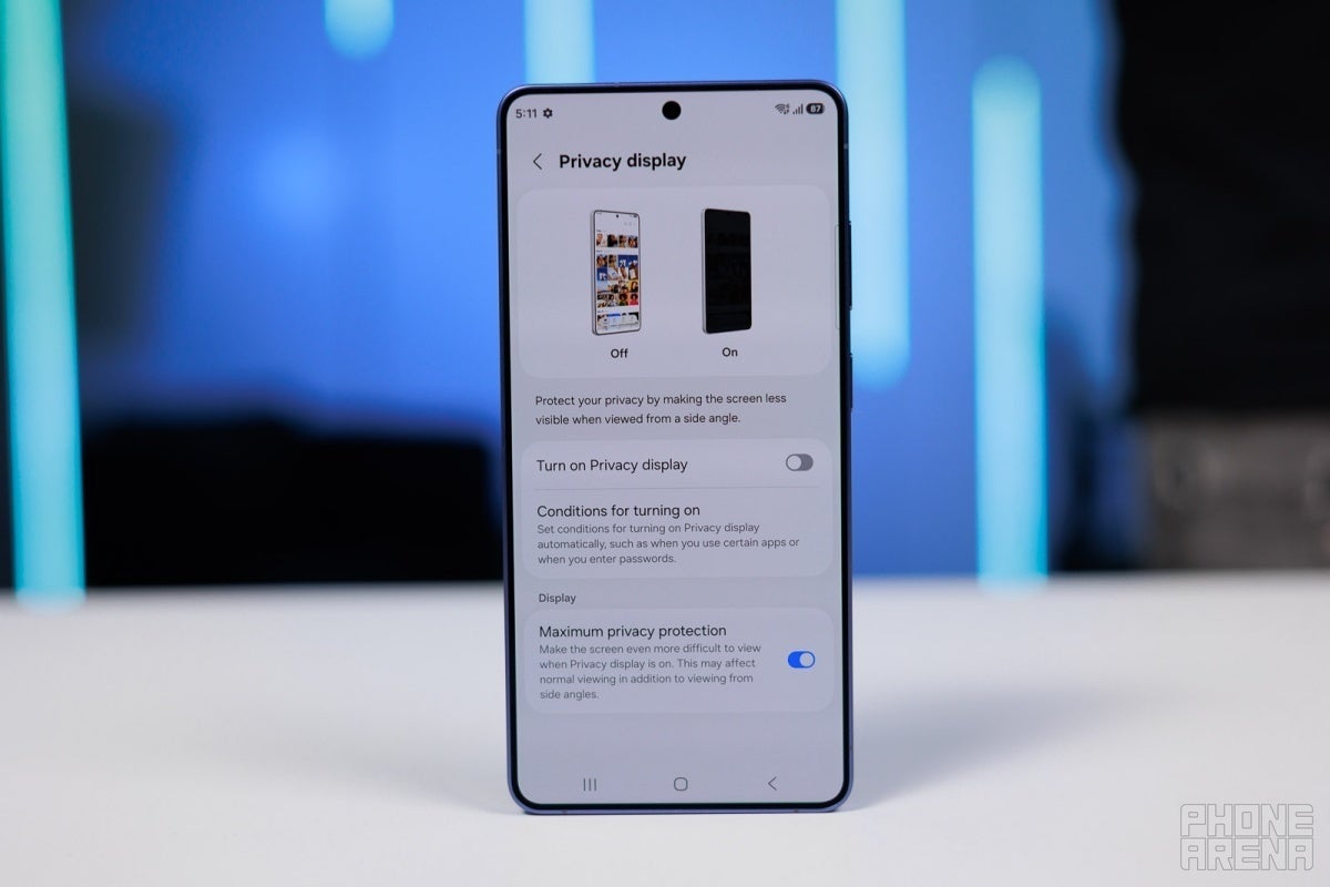 Privacy Display feature on Samsung Galaxy S26 Ultra