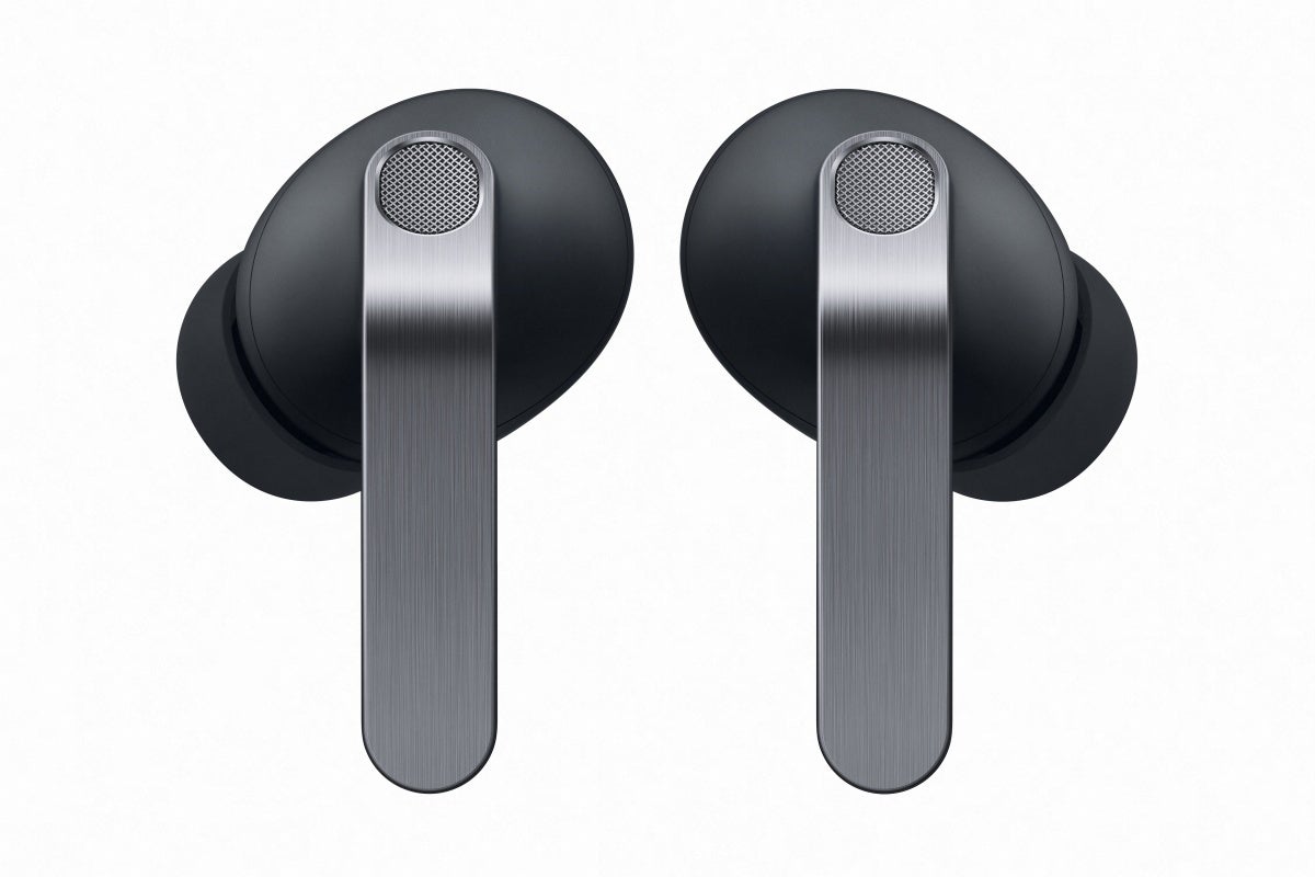 Samsung Galaxy Buds 4 Pro in black