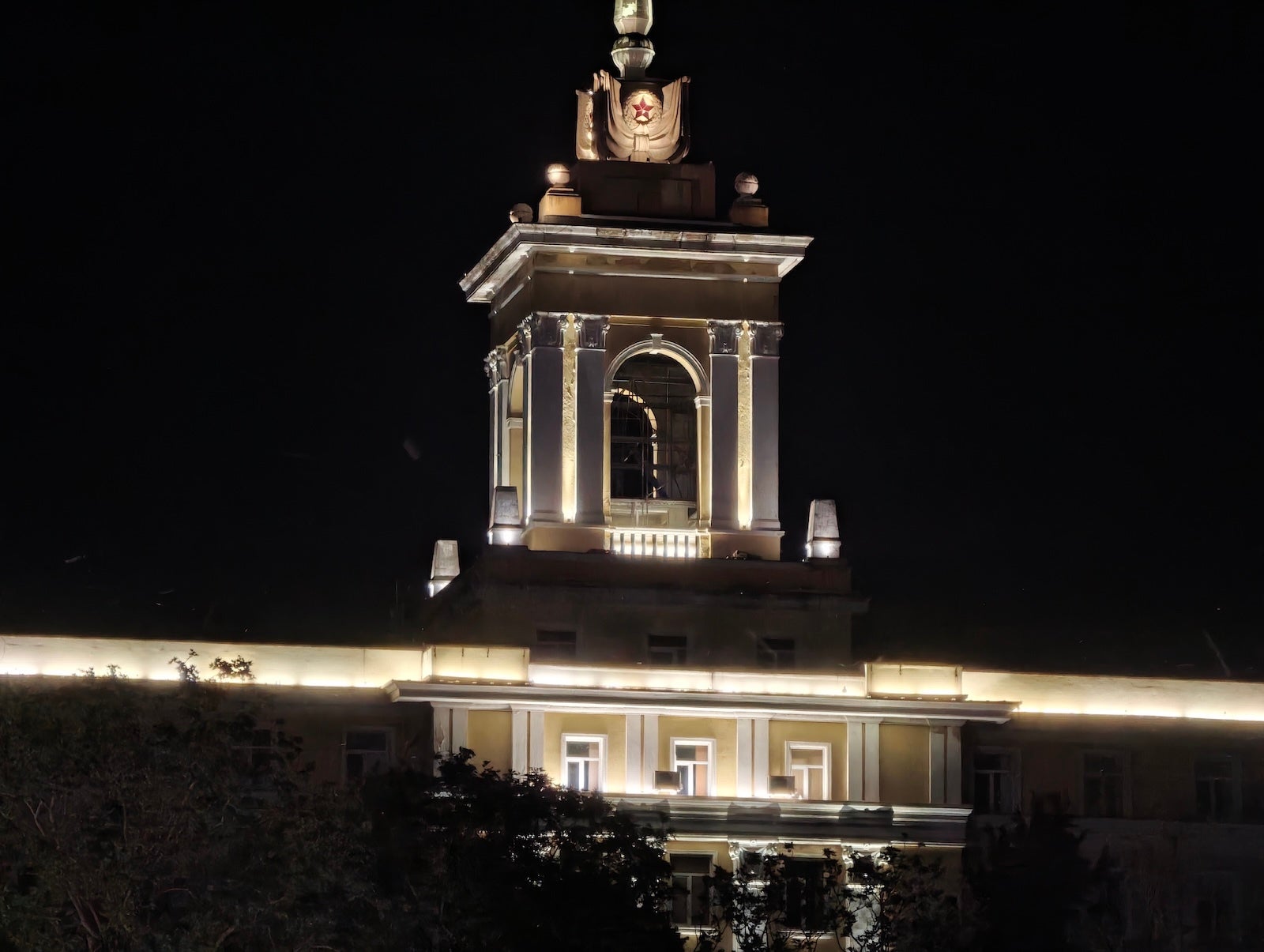 Xiaomi 17 Ultra - Vivo X300 Ultra vs Xiaomi 17 Ultra: Sample Photos Comparison
