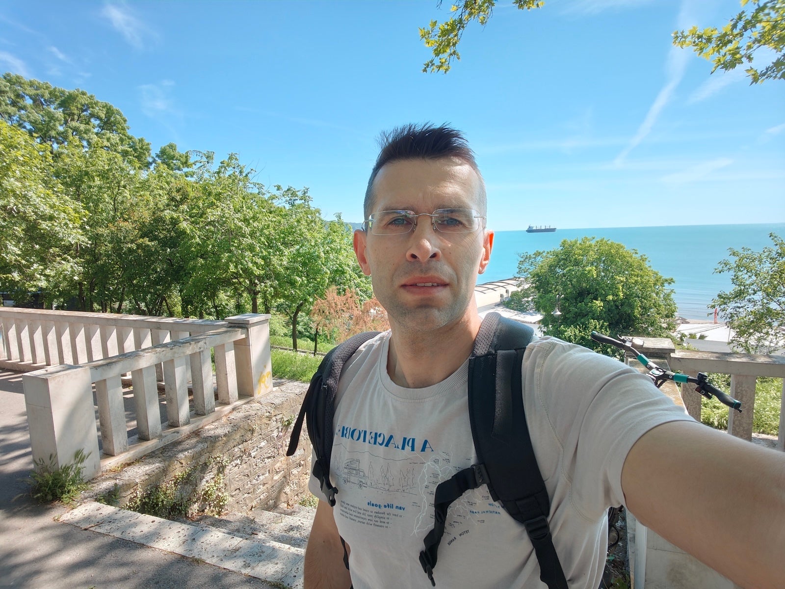 Xiaomi 17 Ultra - Vivo X300 Ultra vs Xiaomi 17 Ultra: Sample Photos Comparison