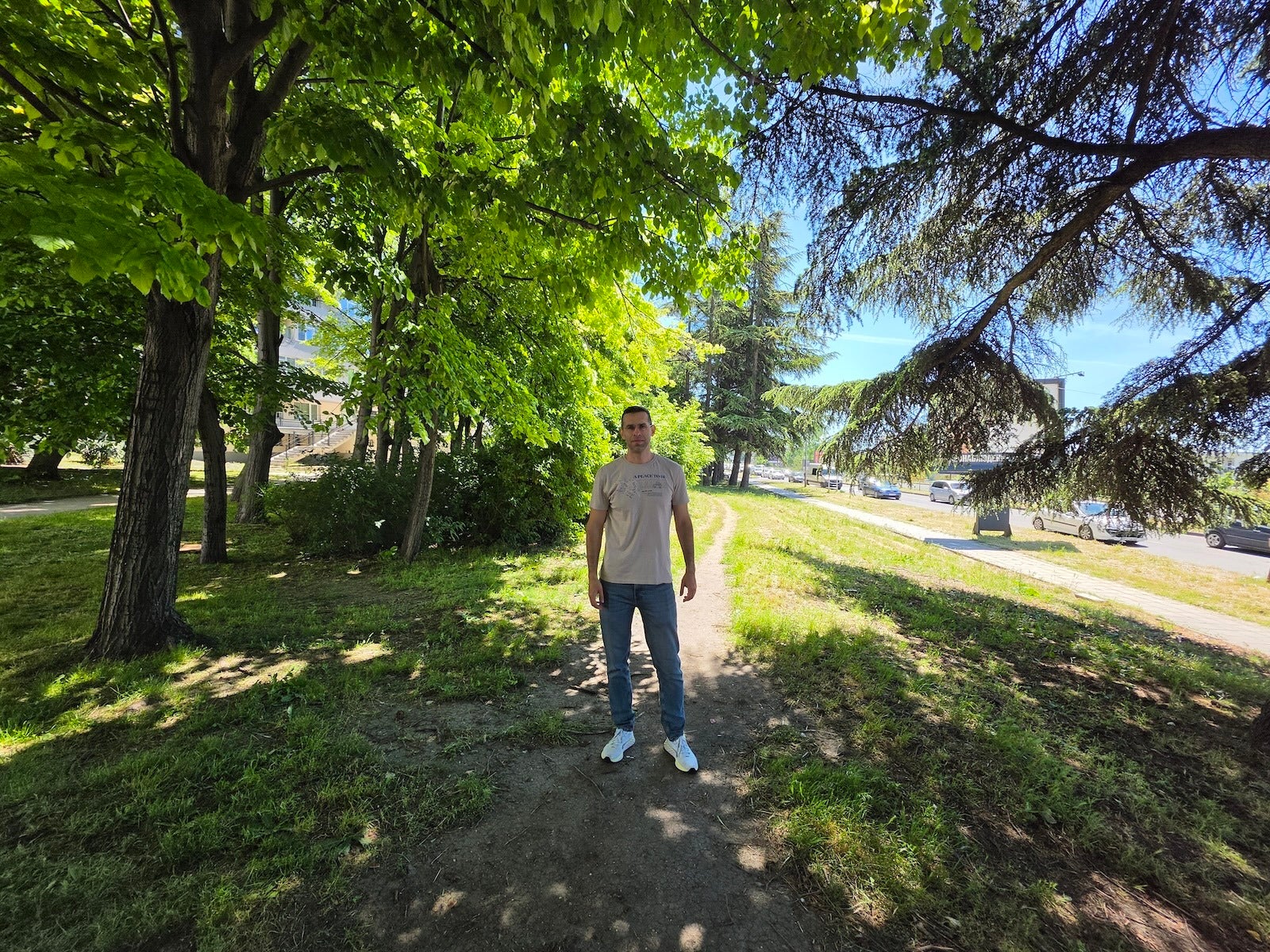 Galaxy S26 Ultra - Vivo X300 Ultra vs Galaxy S26 Ultra: Sample Photos Comparison