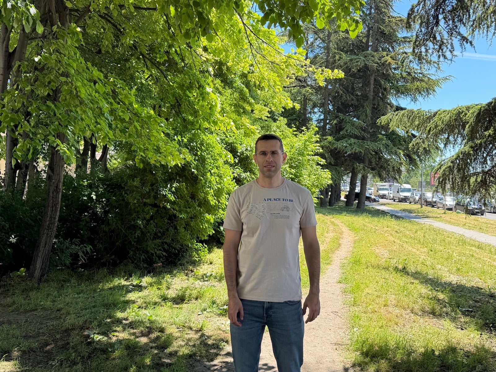 iPhone 17 Pro - Vivo X300 Ultra vs iPhone 17 Pro: Sample Photos Comparison