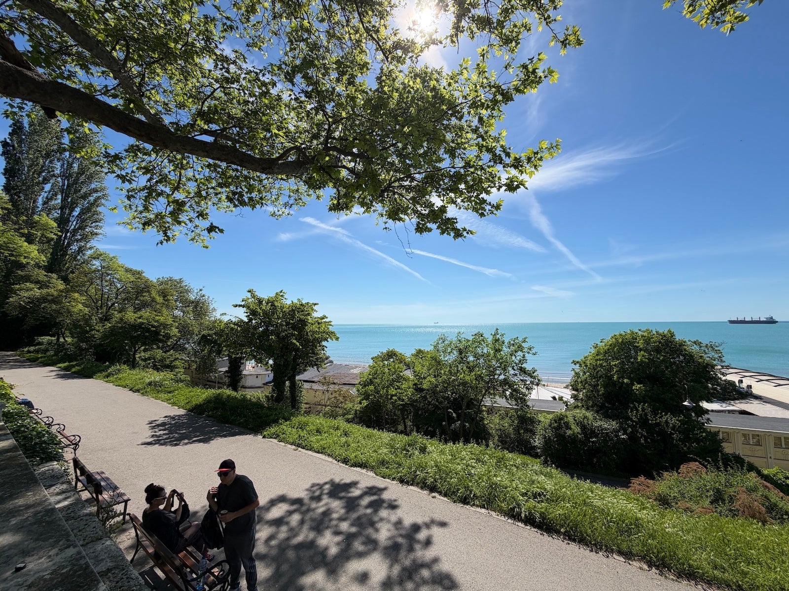 iPhone 17 Pro - Vivo X300 Ultra vs iPhone 17 Pro: Sample Photos Comparison