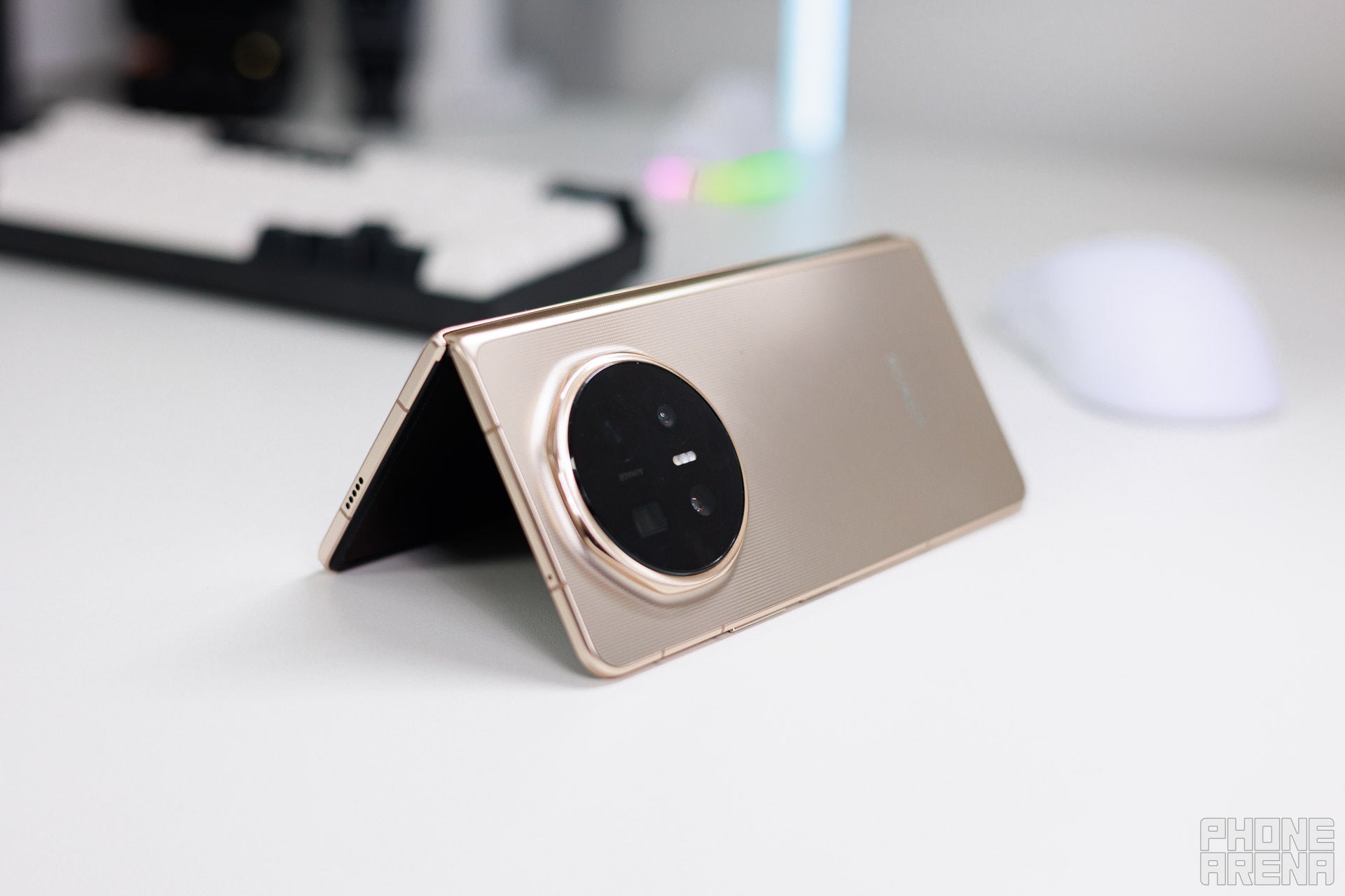 A nice gold color! | Image by PhoneArena - Honor Magic V6 with biggest battery on a foldable will surely make the iPhone Ultra shiver and fold