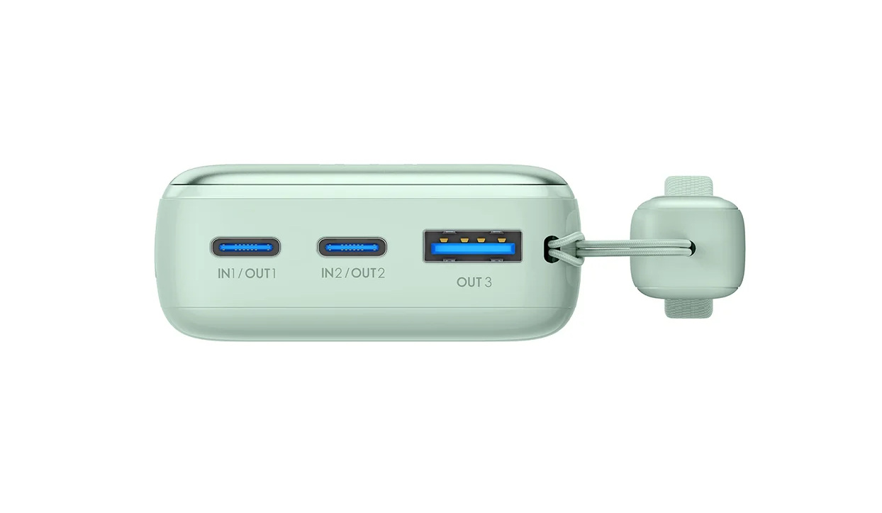 Three outputs to share | Image by Iniu - The only power bank you will need this summer: Iniu Pocket Rocket P50 is small, light, 10,000 mAh