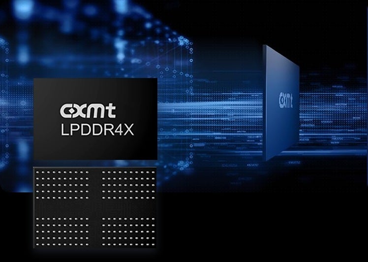 CXMT RAM memory chip is photographed.