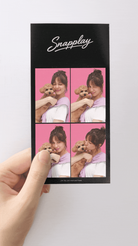 Photo booth strip prop from Samsung&amp;#039;s Galaxy teaser video