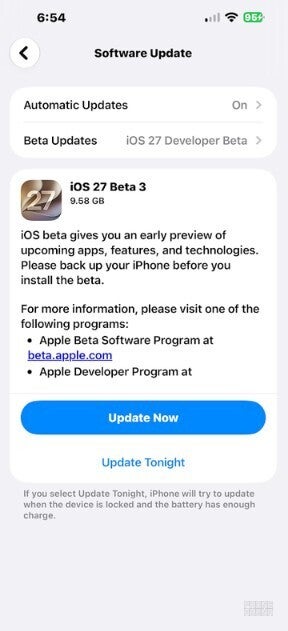 Notifcation that iOS 27 Beta 3 has arrived.