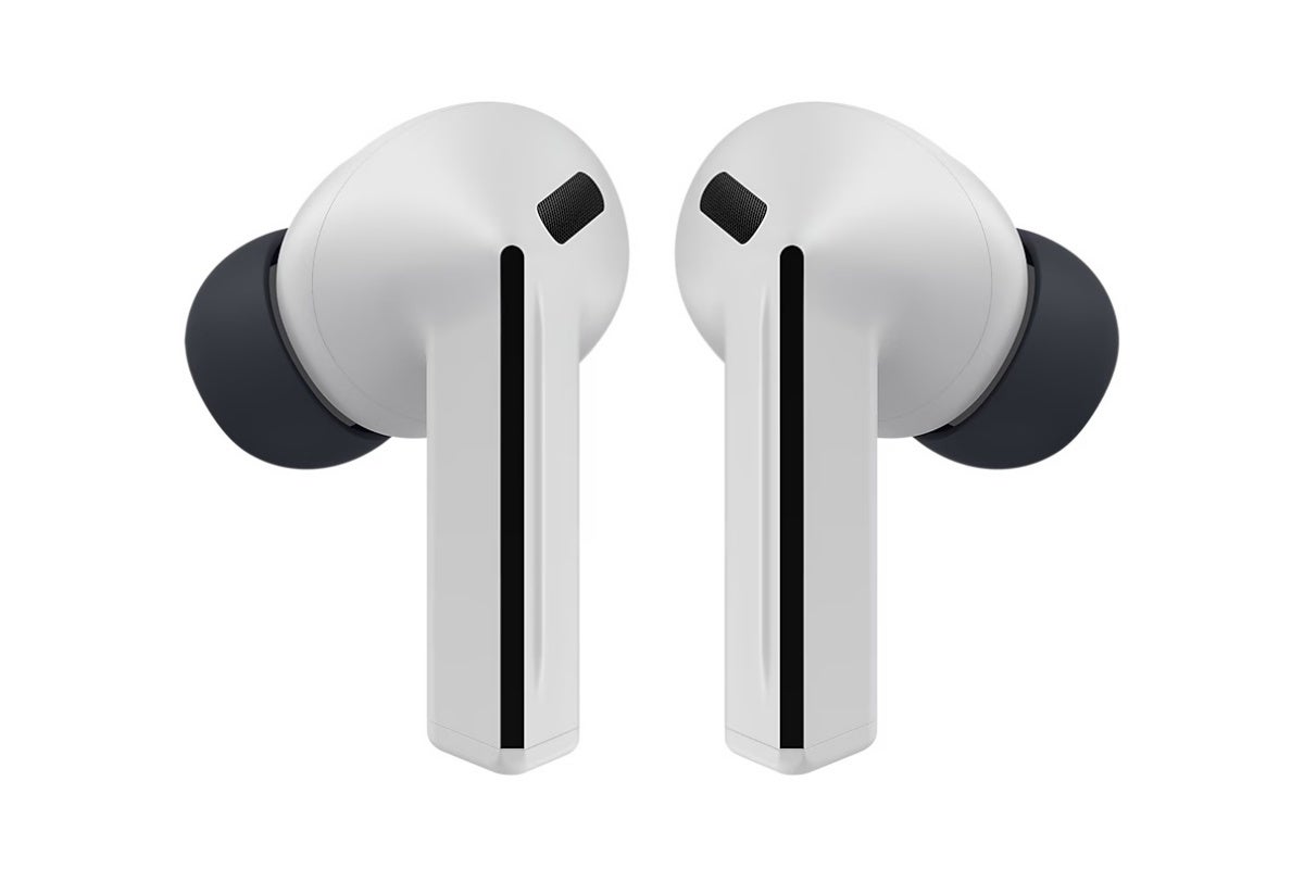 Samsung Galaxy Buds 3 FE in gray