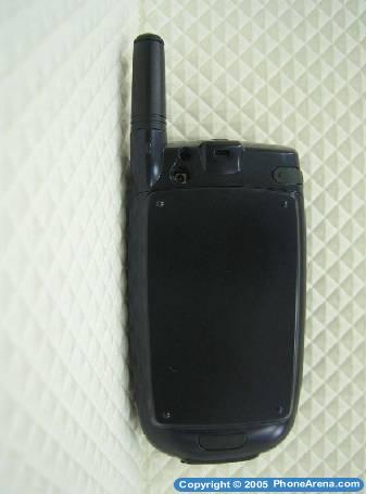 FCC unveils a budget clamshell for Verizon and Sprint PCS  the UTStarcom CDM-7025