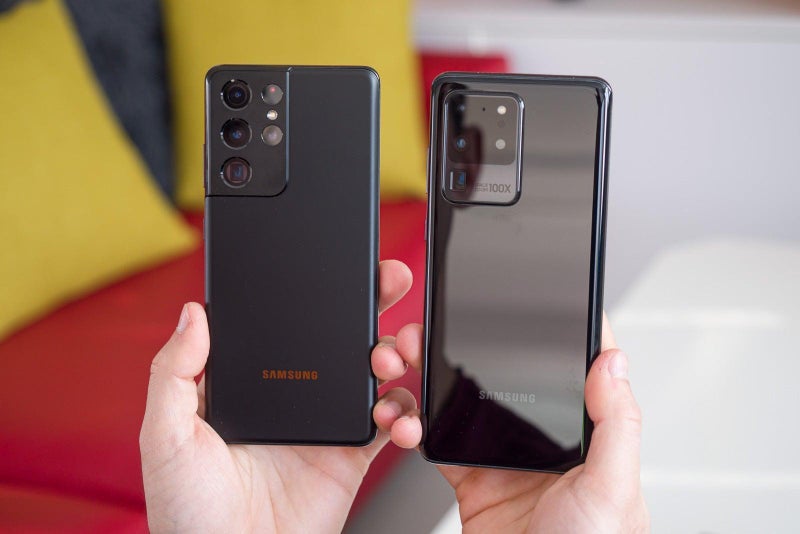 The S21 Ultra switched to a haze finish vs the glossy one on the S20 Ultra