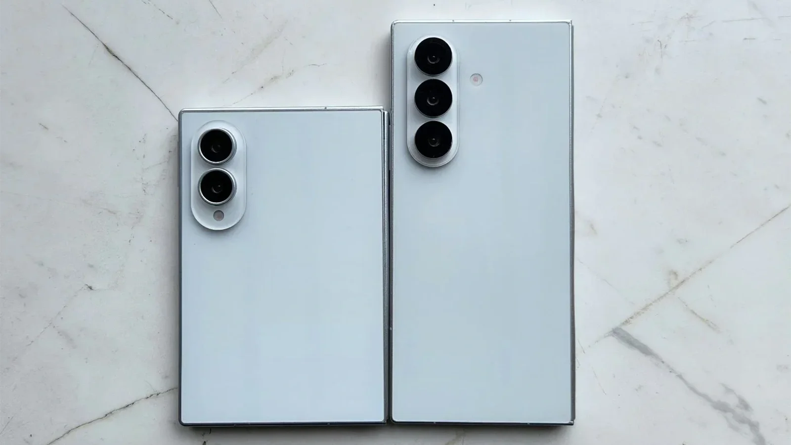 Fold 8 on the left and Fold 8 Ultra on the right | Image by Bizarre Red Oil Party on Weibo - Samsung Galaxy Fold 8 and Fold 8 Ultra battery and charging: Everything we know so far