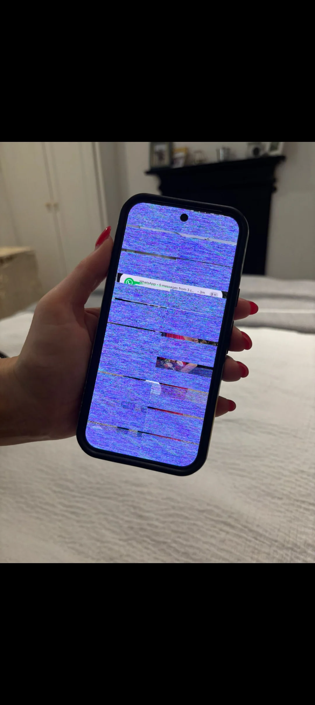 This Pixel 10 Pro display problem seems way worse if you ask me. | Image by Ok-Camera-746 - Don't replace your Galaxy S26 Ultra just yet — Samsung has a fix