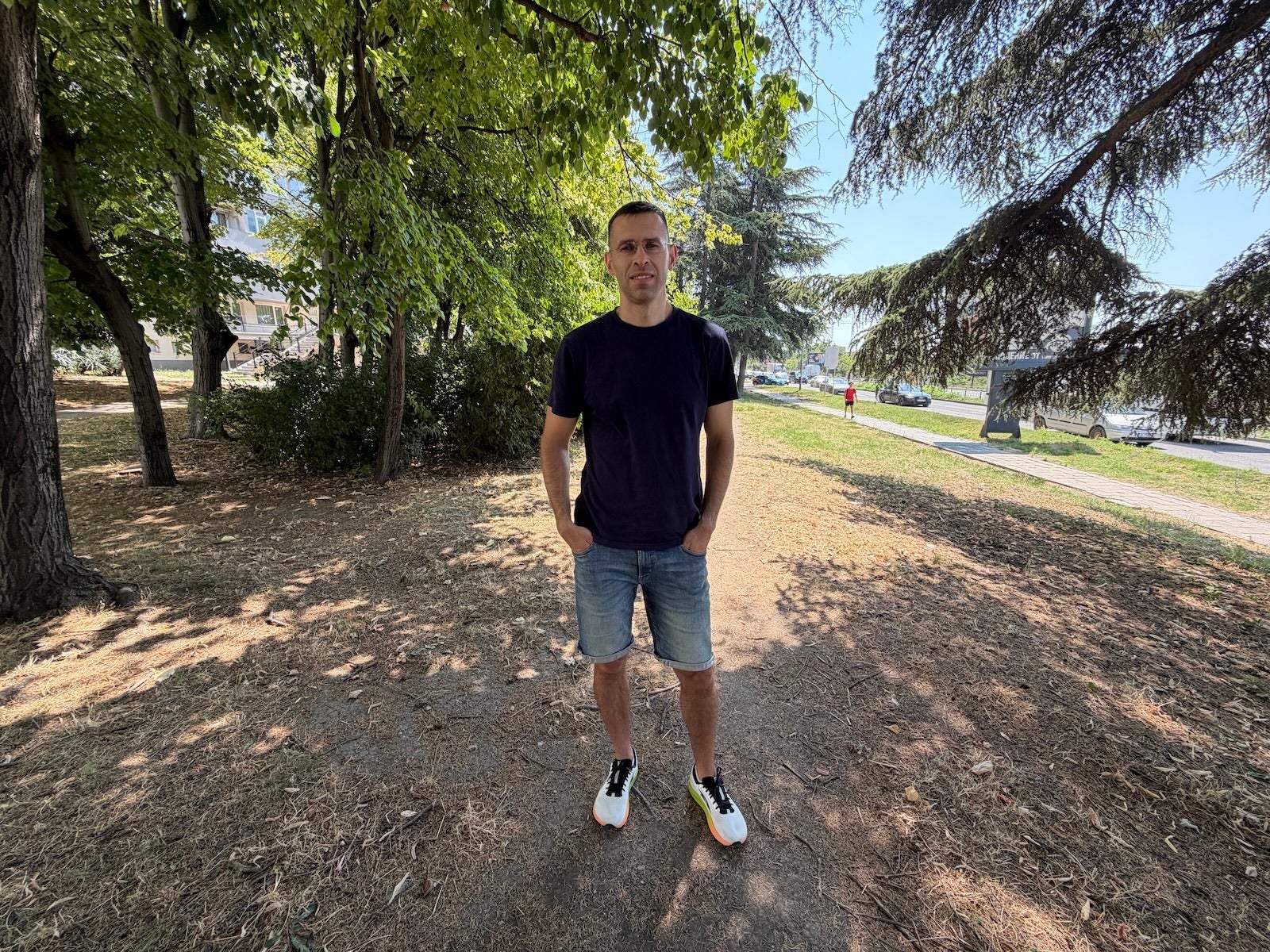 iPhone - | - Huawei Pura 90s Pro Max vs iPhone 17 Pro: Sample Photos Comparison