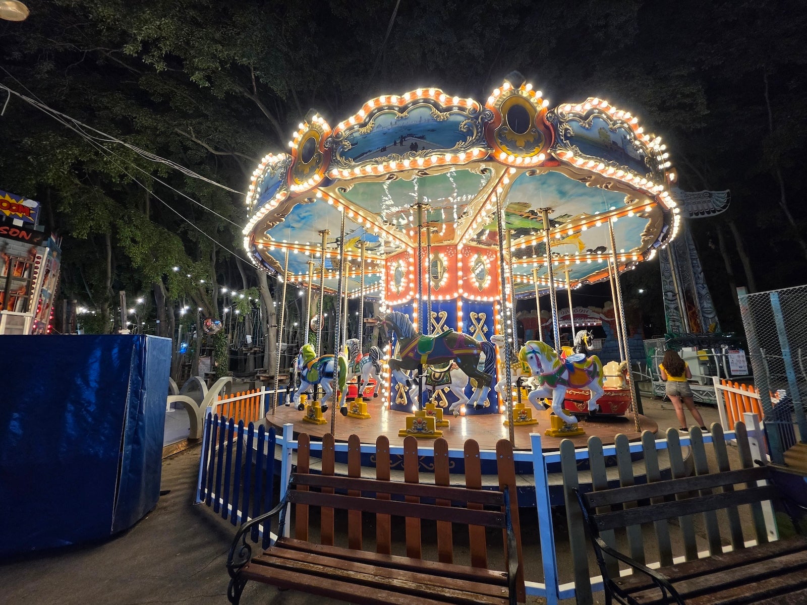 Samsung - | - Huawei Pura 90s Pro Max vs Samsung Galaxy S26 Ultra: Sample Photos Comparison
