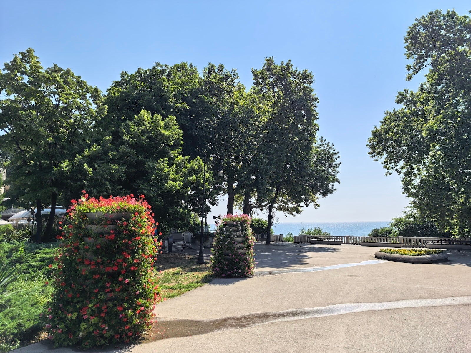 Huawei - | - Huawei Pura 90s Pro Max vs Xiaomi 17 Ultra: Sample Photos Comparison
