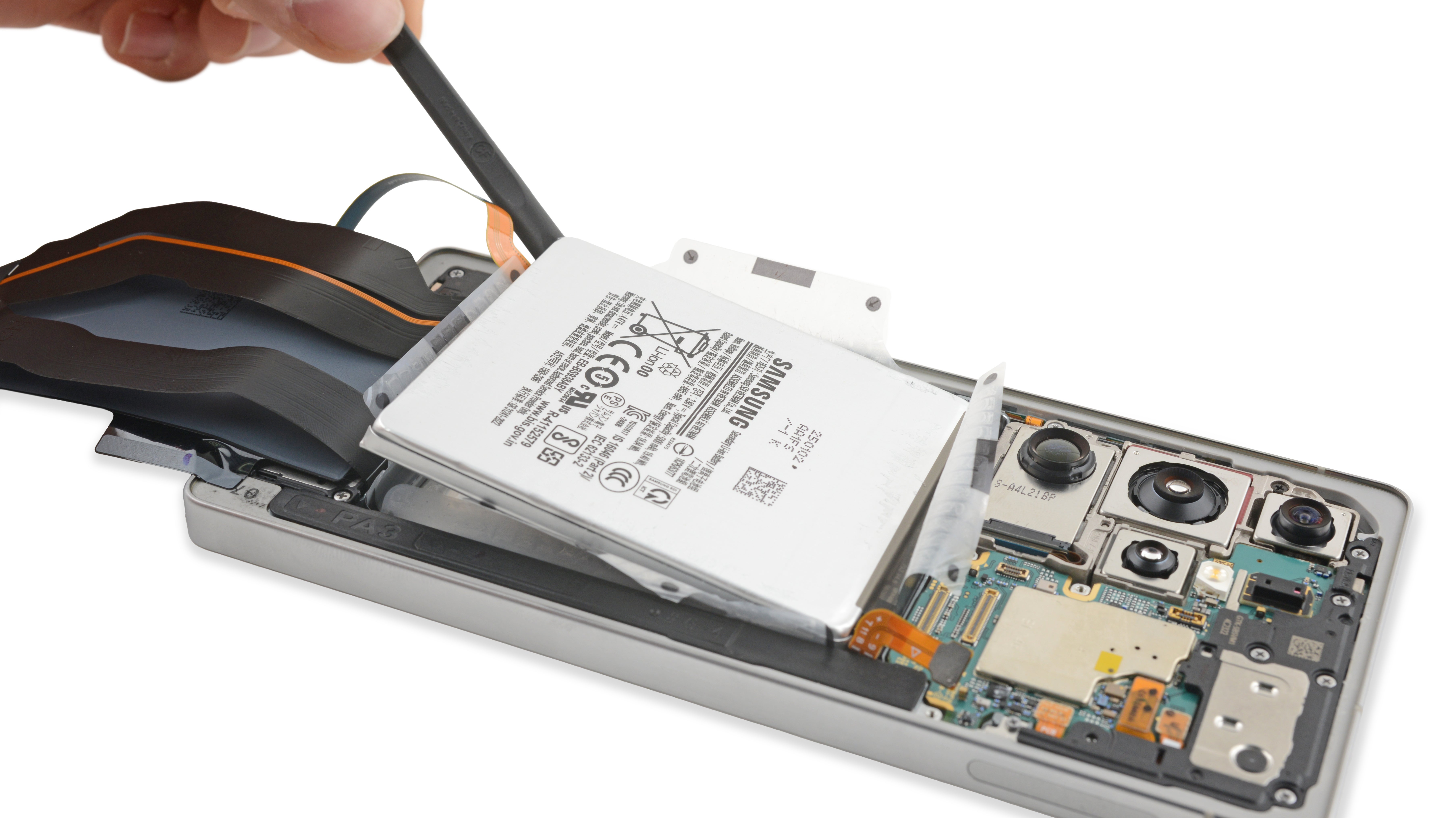 Credit to Samsung, its battery repairs have been made easier | Image by iFixIt - The long support paradox: Google and Samsung are selling a 7-year illusion