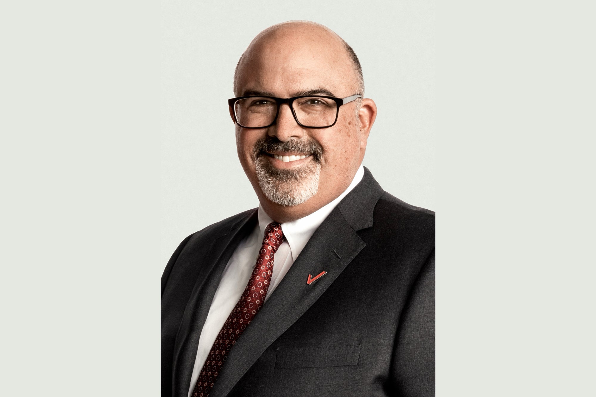 Headshot portrait of Verizon executive Joe Russ