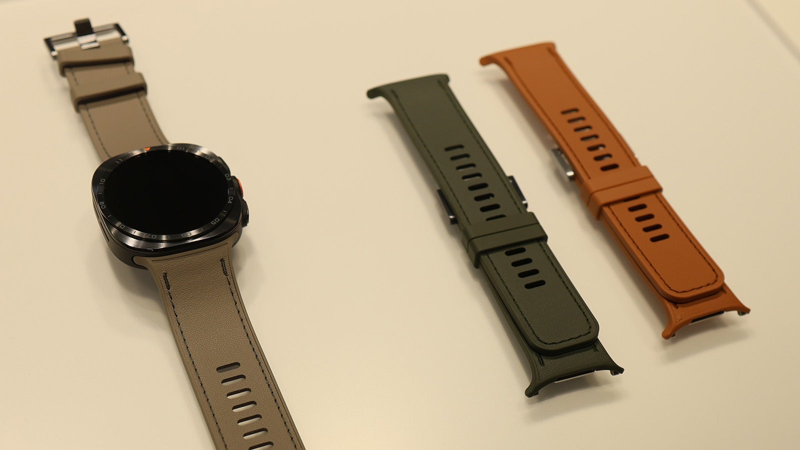 I spent an hour using the Galaxy Watch Ultra 2: Samsung finally made the ultimate smartwatch