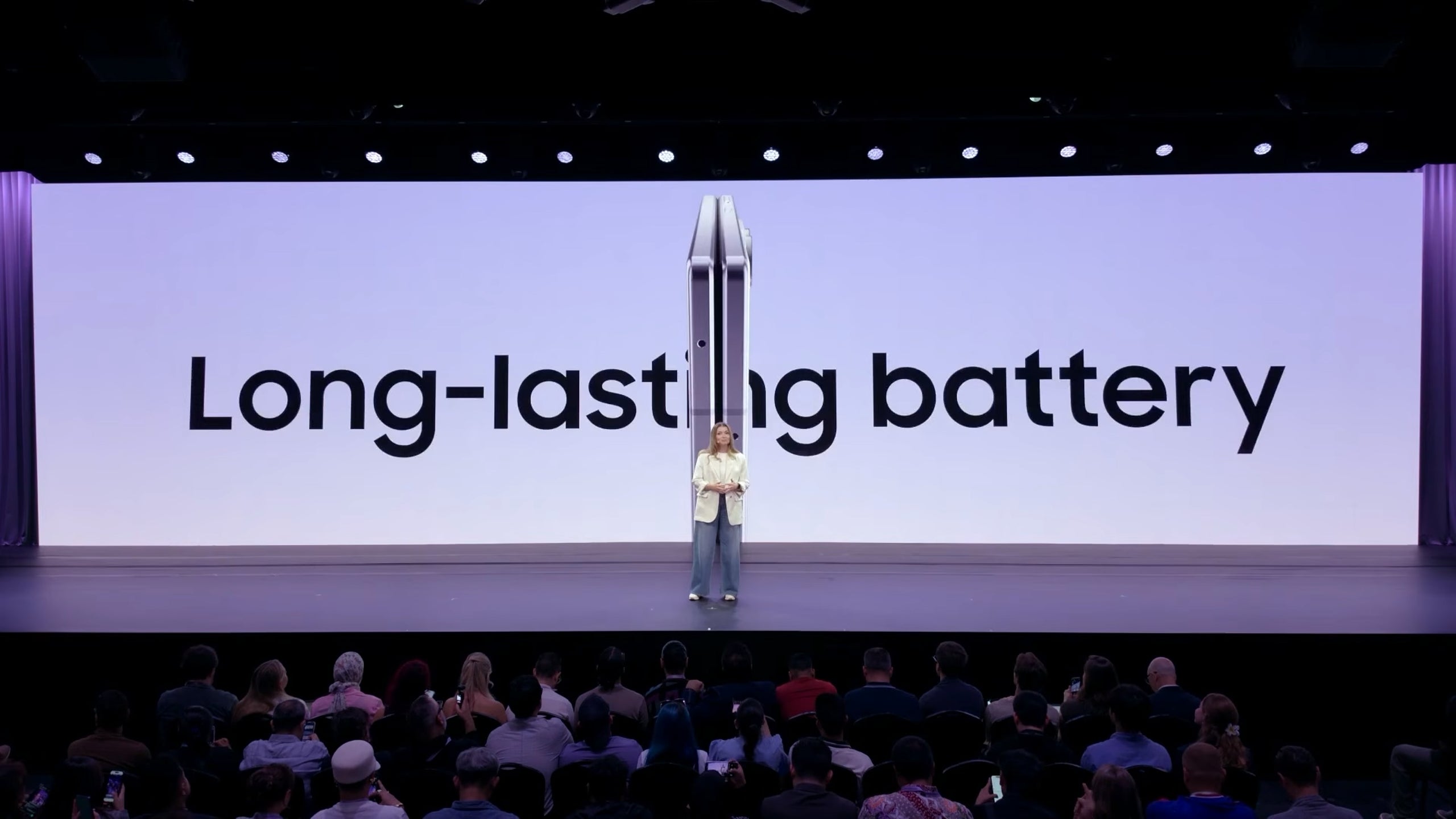 Samsung boasted about the battery life of its new phones at the Galaxy Unpacked event. | Image by Samsung - Samsung finally caves in to silicon-carbon batteries with the Galaxy Z Fold 8