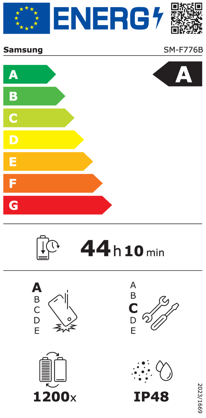 The labels of the Z Fold 8 Ultra, Z Fold 8, and Z Flip 8.