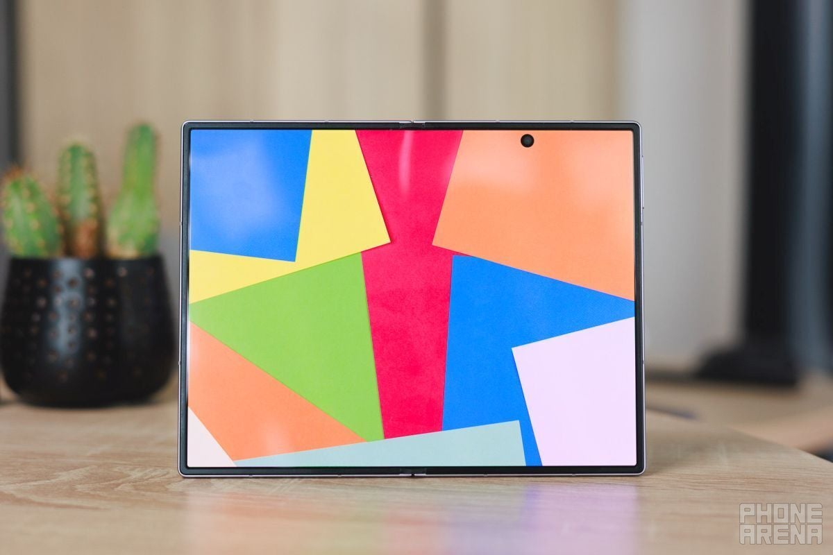 Samsung Galaxy Z Fold 8 primary screen