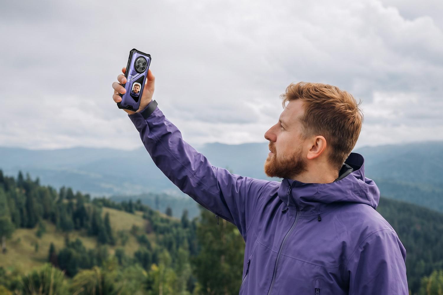 2-inch second screen is useful | Image by Doogee - Doogee V50 series: fun, colorful rugged phones with AI Pet Companion and assistant