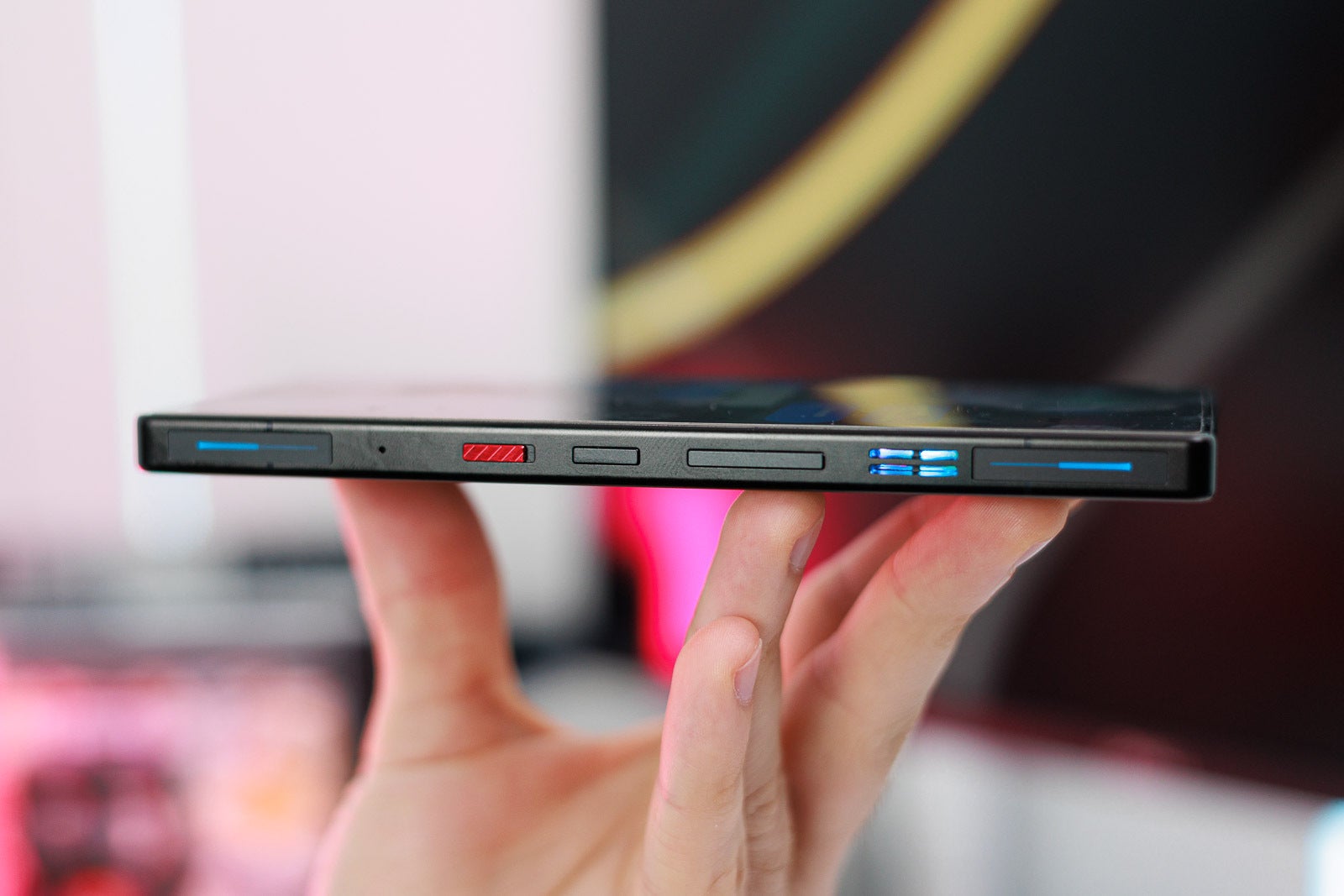Built-in triggers on the RedMagic 11S Pro. | Image by PhoneArena - Forget iPad Pro and Steam Deck: This Android tablet is the ultimate gaming handheld