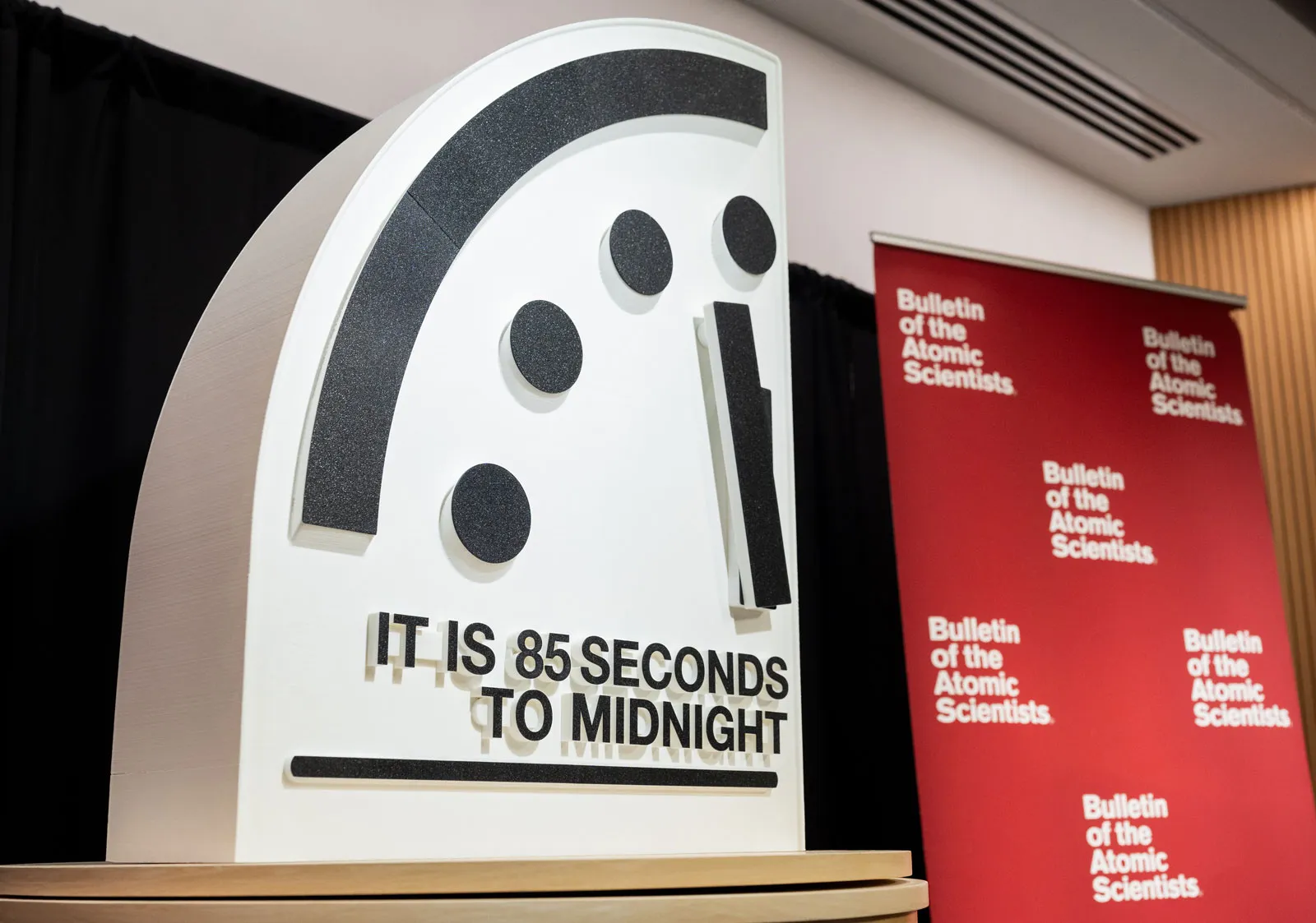The Doomsday Clock, a symbolic representation of how close humanity is to a terminal catastrophy. | Image by Britannica - AI is making new viruses now, what could possibly go wrong?