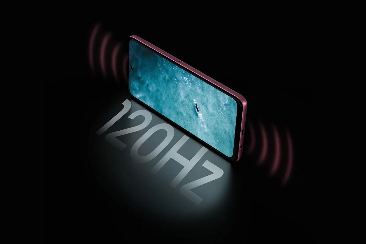 Promotional Moto G Max image highlighting 120Hz screen