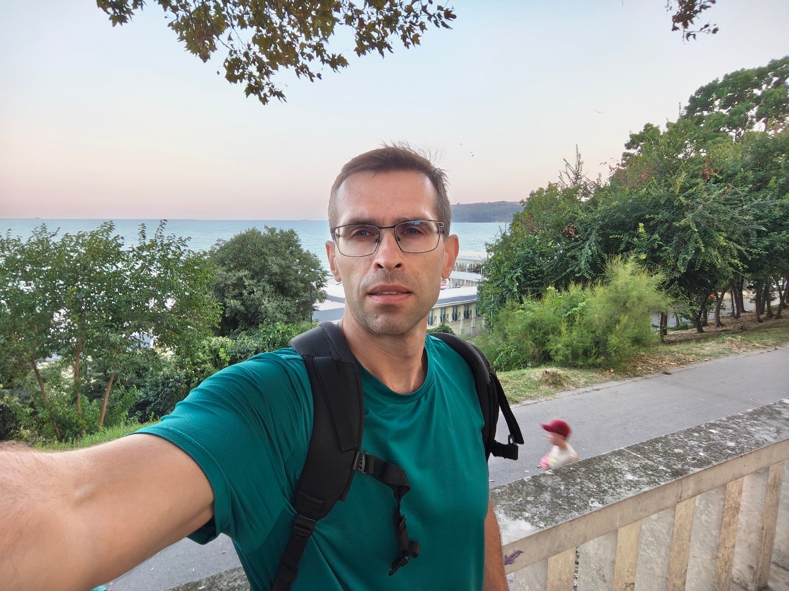 Motorola - | - Samsung Galaxy Z Fold 8 Ultra vs Motorola Razr Fold: Sample Photos Comparison