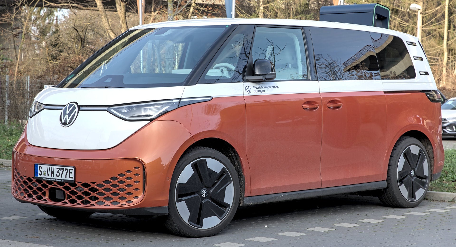One of the supported models, an homage to the classic Volkswagen van. | Image by Wikipedia - Samsung and Volkswagen just made traditional car keys obsolete