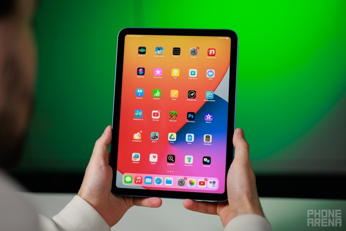 Apple iPad (A16)