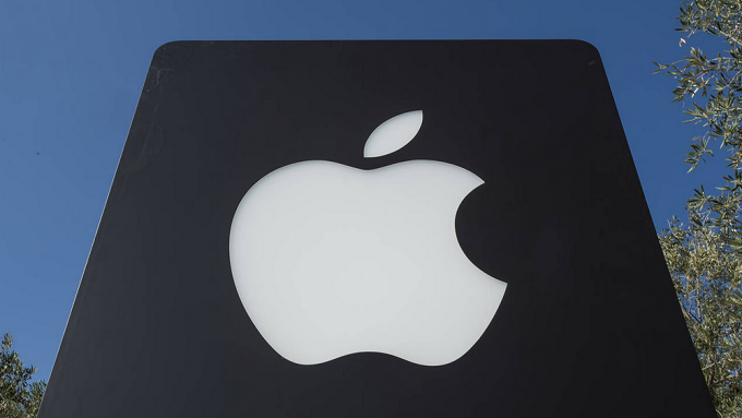 Apple has no easy mechanism of blocking this. | Image by Apple - AI can now read your iMessages and reply on your behalf without permission