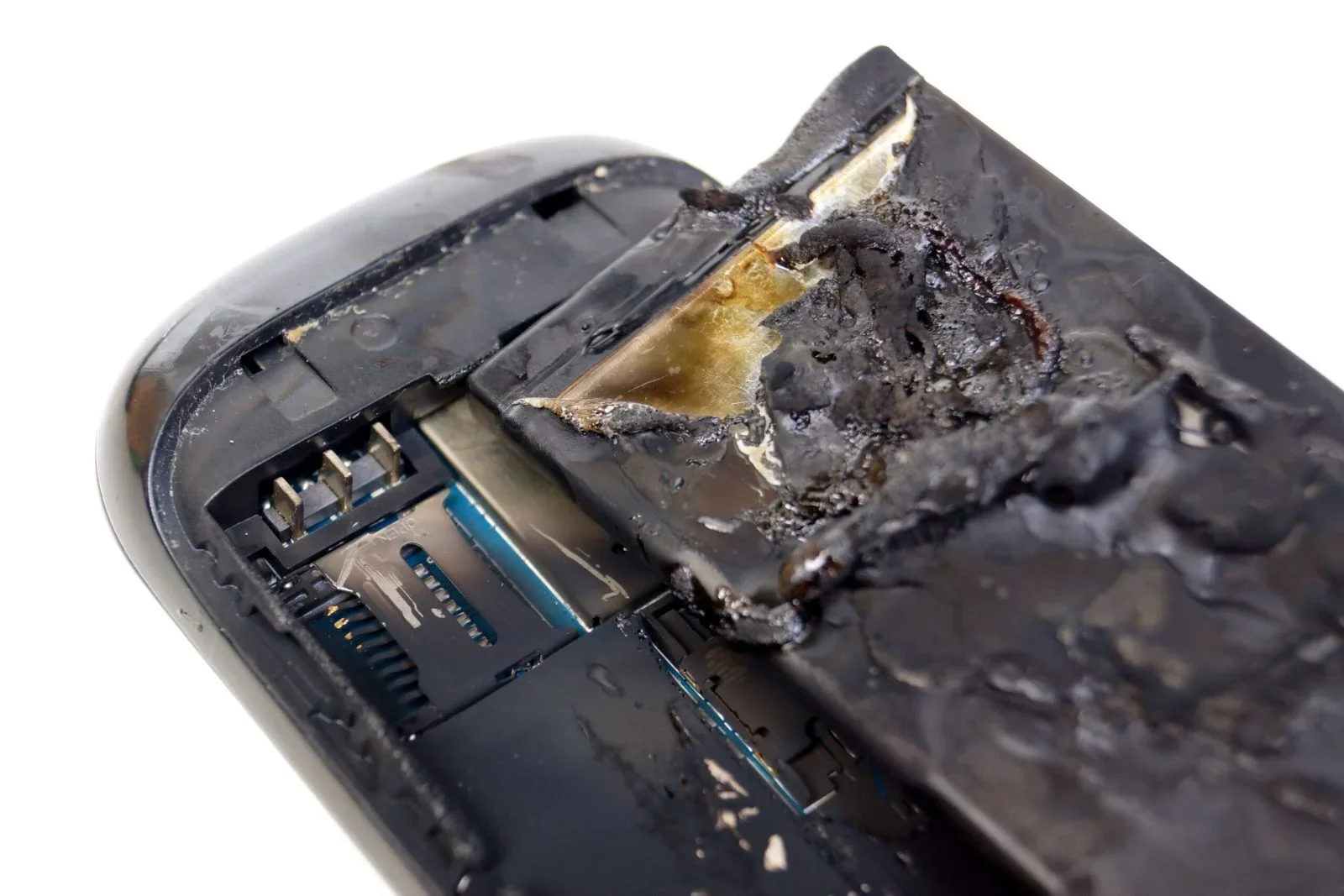Zinc-iodine batteries are water-based and extremely safe. | Image by Clemson University - Your next iPhone battery could charge in 3 minutes and last 60,000 cycles