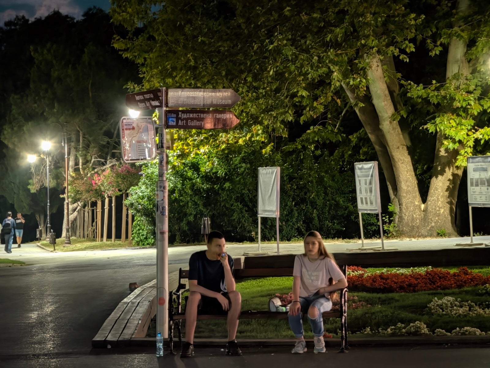 Pixel 11 Pro XL - | - Pixel 11 Pro XL vs Galaxy S26 Ultra: Sample Photos Comparison