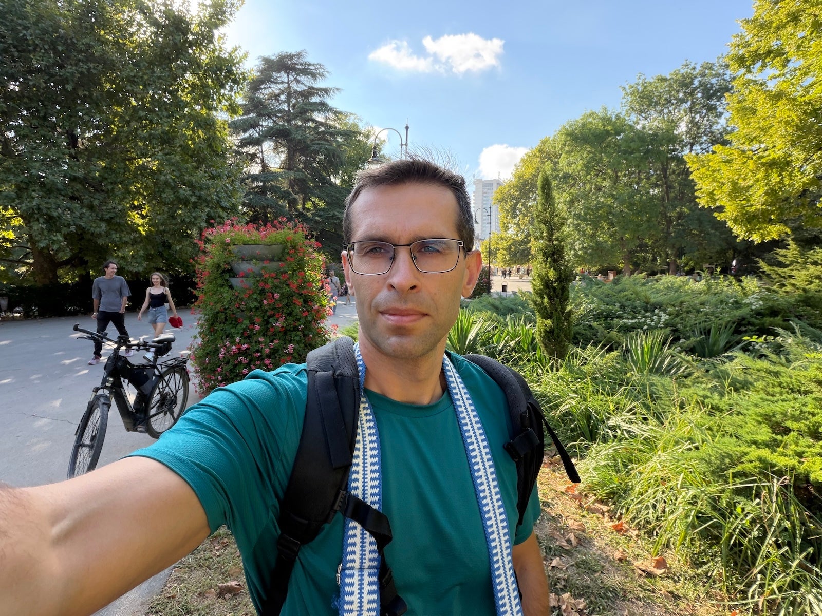 | - Pixel 11 Pro XL vs iPhone 17 Pro Max: Sample Photos Comparison