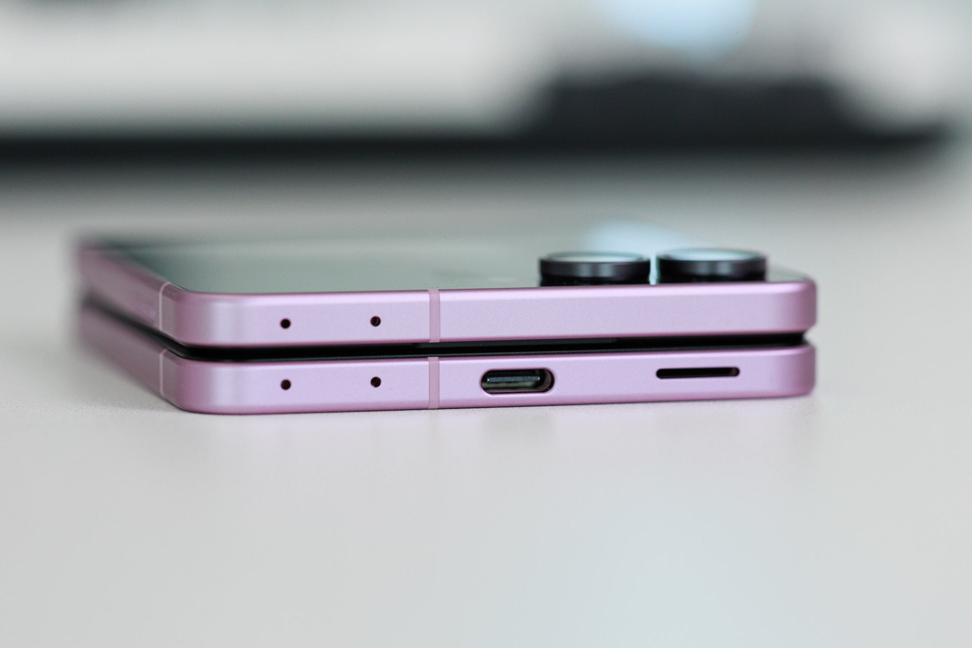 I used the Galaxy Z Flip 8: its tiny design changes matter more than the specs