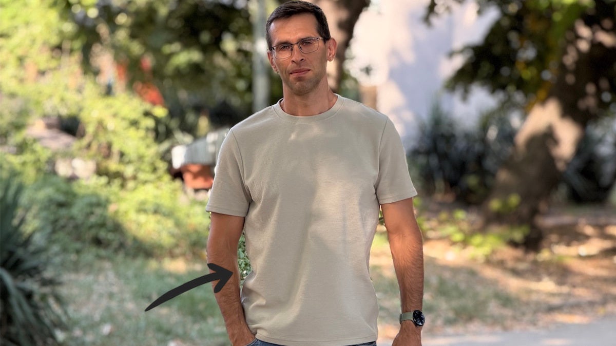 The iPhone was the only one to fail with background blur in this test | Image by PhoneArena - I tested the Pixel 11 Pro XL&rsquo;s new 5X Portrait Mode against the iPhone and Galaxy