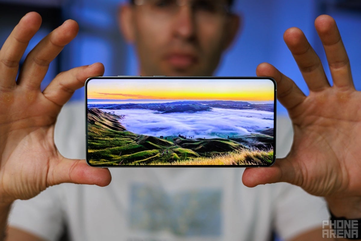 Samsung Galaxy S25 Edge display