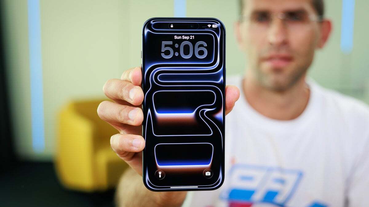 Front of iPhone 17 Pro Max.