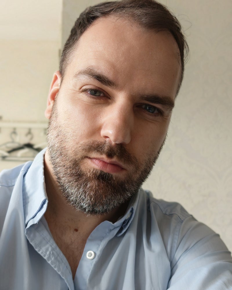 A selfie that was easily taken with the main cam of the Robot Phone. | Image by PhoneArena