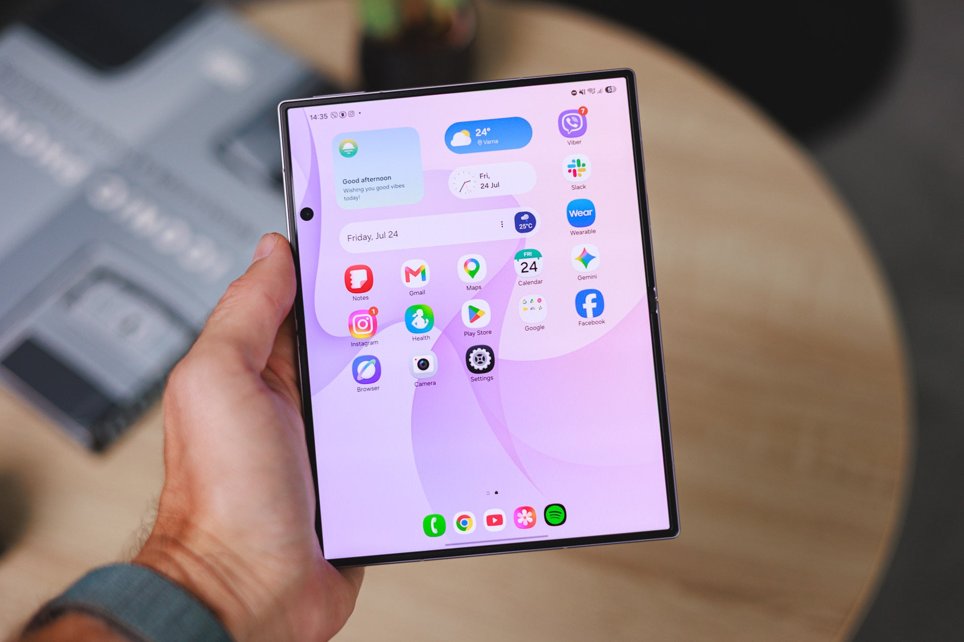 The Galaxy Z Fold 8 has a near flawless weight distribution for zero hand strain. | Image by PhoneArena - The Galaxy Z Fold 8 is the undisputed foldable king of ergonomics