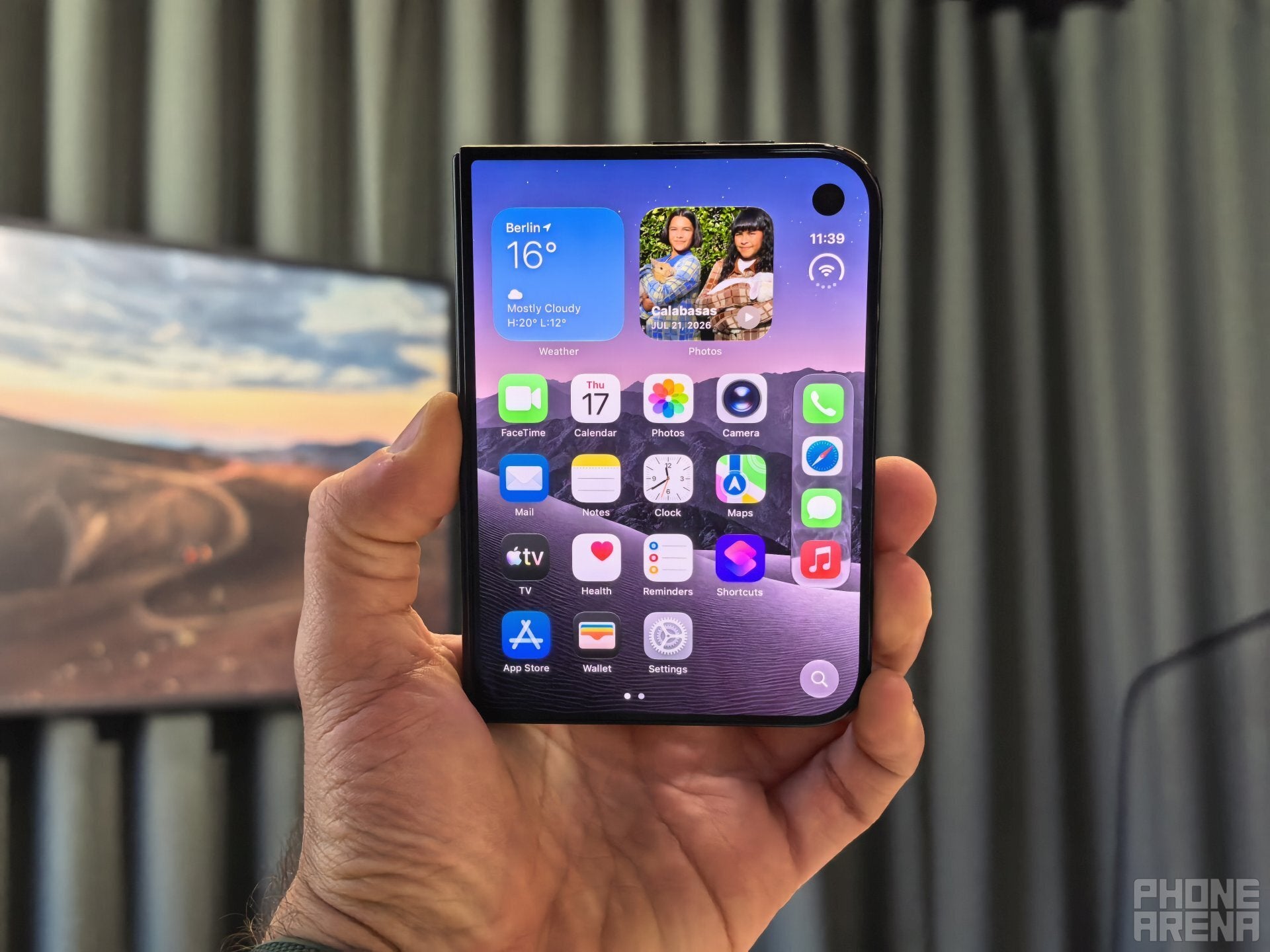 The UI and apps are areas where I expect the iPhone Duo to get even better with time. | Image by PhoneArena - I tried Apple&rsquo;s iPhone Duo &ndash; Samsung should be worried