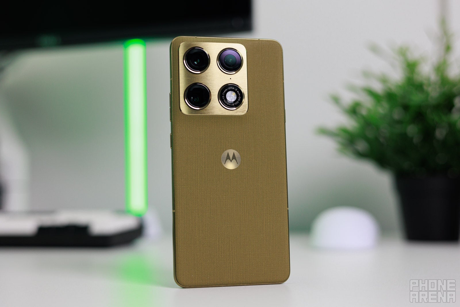 The Signature was Motorola's first flagship in a while. | Image by PhoneArena - Motorola is officially launching the Signature 27 flagship next week, possibly in the US