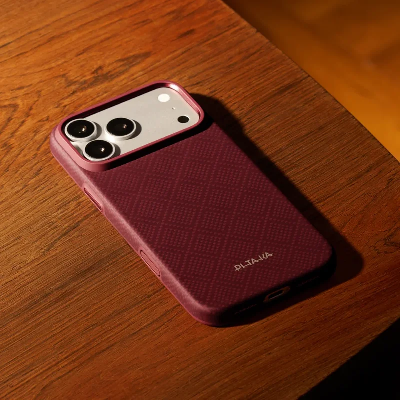 Pitaka Summa Burgundy and Summa Midnight cases for the iPhone 18 Pro Max/Pro.